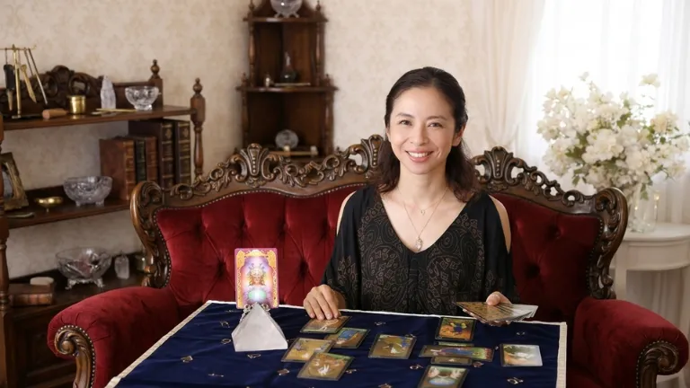 タロット占い師レノン